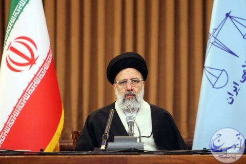 راه حمایت از اقتصاد، مبارزه با فساد است
