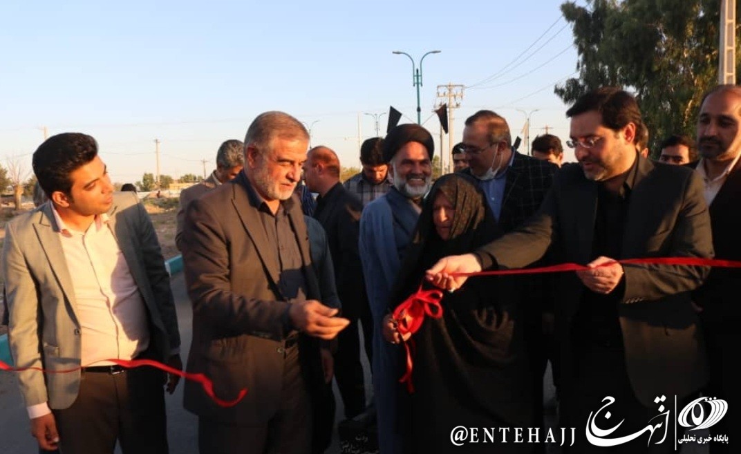 افتتاح پروژه اجرایی بلوار شهیدان صدیقی و ساماندهی ورودی روستای احمدآباد مشیر و زمین چمن مصنوعی دهنو