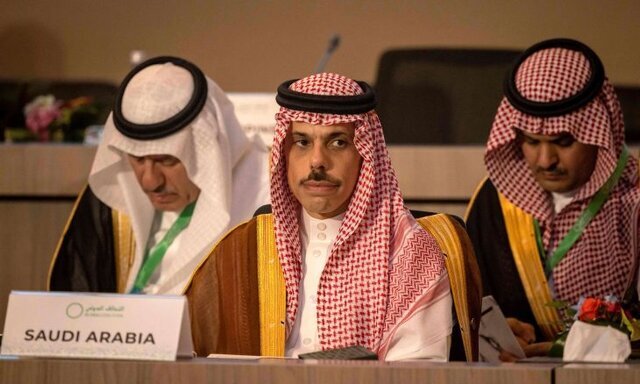 وزیر خارجه عربستان: جنگ یمن باید از راه گفت‌وگو پایان یابد / خواستار آتش‌بس پایدار هستیم
