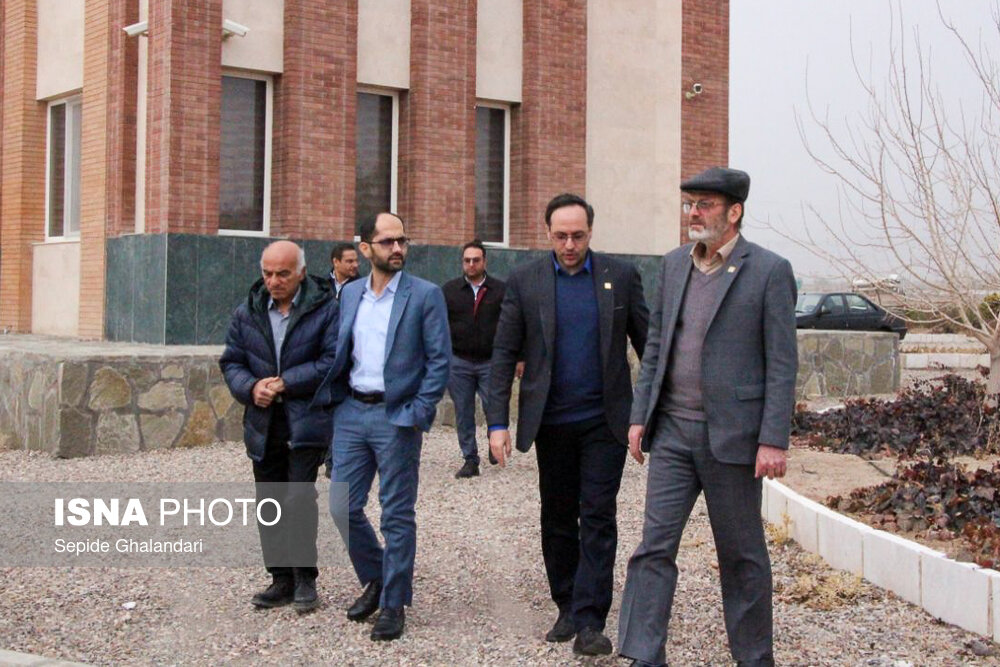 بازدید رئیس جهاددانشگاهی از مجتمع گیاهان دارویی خراسان جنوبی