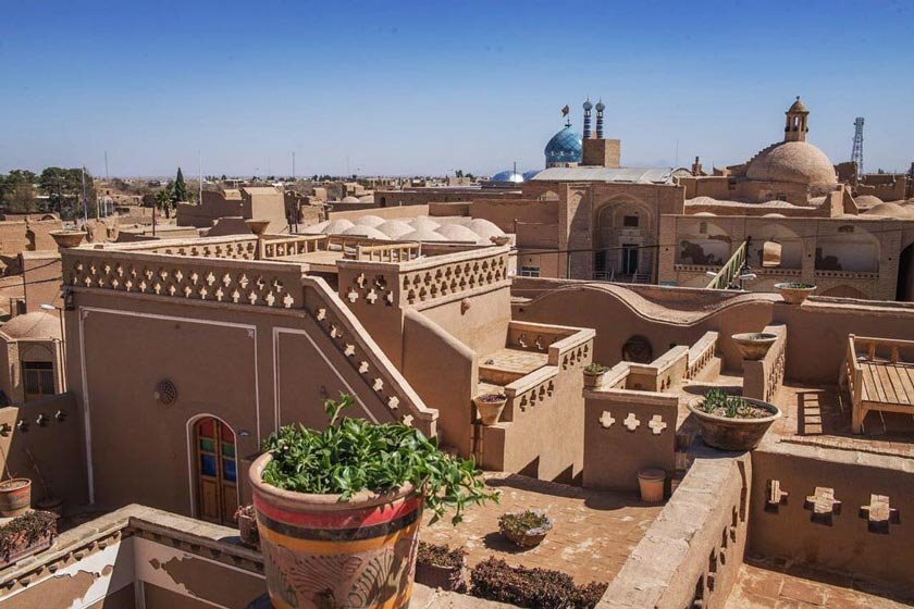 راهنمای سفر به شهر اَرده و انار