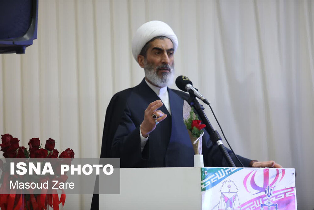 وساطت خیر از بالاترین کارهای نیک است/جوامع تهی از اخلاق اسلامی روی خوش نمیبینند