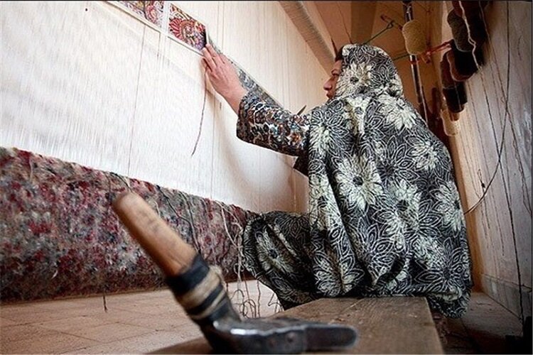 کاهش تمایل جوانان خراسان شمالی برای بافت فرش