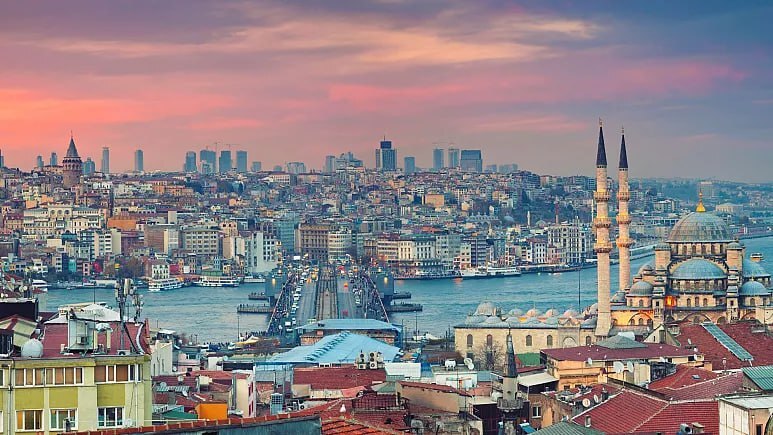 سایه ترس بر استانبول؛ زندگی در این شهر پس از زمین‌لرزه مرگبار ترکیه چگونه است؟