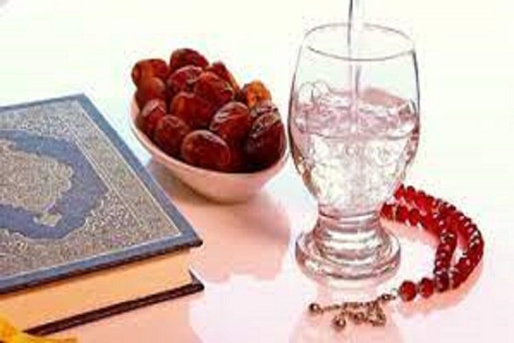 راهکارهایی برای پیشگیری از تشنگی در ایام روزهداری