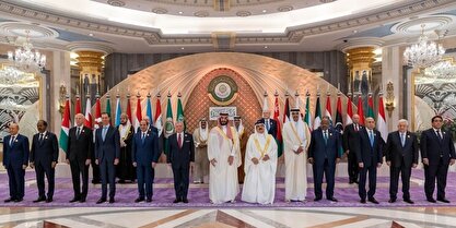 امیر قطر پیش از سخنرانی بشار اسد جده را ترک کرد / اسد در اعتراض به حضور زلنسکی، در حین سخنرانی رئیس جمهور اوکراین، گوشی ترجمه همزمان خود را کنار گذاشت / بشار اسد: با خطرات اندیشه توسعهطلبانه عثمانی با رنگ و بوی منحرف اخوانی مواجه هستیم / ما در مقابل یک فرصت تاریخی برای ساماندهی مجدد بیت عربی هستیم
