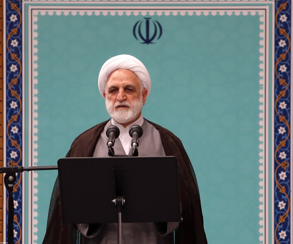 وقتی تورم مهار نشود مشکلات و پروندههای اجتماعی و اقتصادی نیز ایجاد میشود