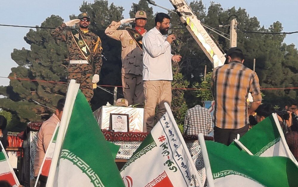 اجتماع بزرگ سلام فرمانده در بجنورد و وداع مردم با مرزبان شهید
