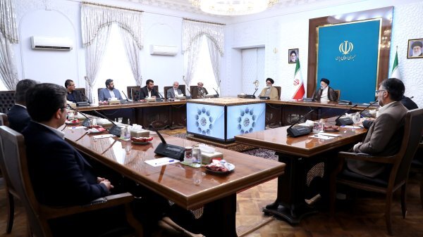 تبیین خدمات نظام و انقلاب اسلامی، از تریبونهای مختلف ضروری است