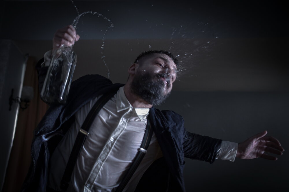 عباس غزالی در «زمانی در ابدیت» نیکی کریمی