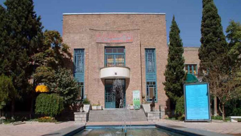 گالریهای خانه هنرمندان خالیست/ نمایشگاه محیطی ادامه دارد گالریهای خانه هنرمندان خالیست/ نمایشگاه محیطی ادامه دارد