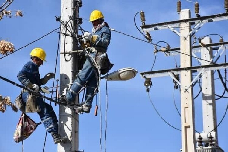 بهسازی شبکه های برق در روستاهای خراسان شمالی در قالب طرح بهارستان/ تامین برق ۱۱ حلقه چاه آب