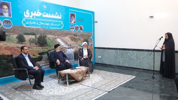 رئیس جمهور: دولت در کنار تکمیل طرحهای نیمه تمام نسبت به معیشت مردم نیز دغدغهمند است رئیس جمهور: دولت در کنار تکمیل طرحهای نیمه تمام نسبت به معیشت مردم نیز دغدغهمند است