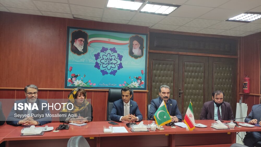 معرفی فرصتهای سرمایهگذاری بجنورد به سرکنسول پاکستان/ تمایل برای خواهرخواندگی