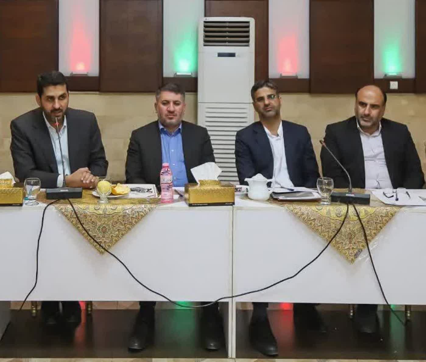 استاندار یزد: بسیاری از پروژههای سنگین استان برعهده سازمان همیاری است استاندار یزد: بسیاری از پروژههای سنگین استان برعهده سازمان همیاری است