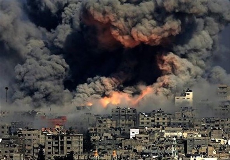اسرائیل می‌گوید از روز جمعه ۴۰۰ نقطه را در غزه هدف قرار داده است