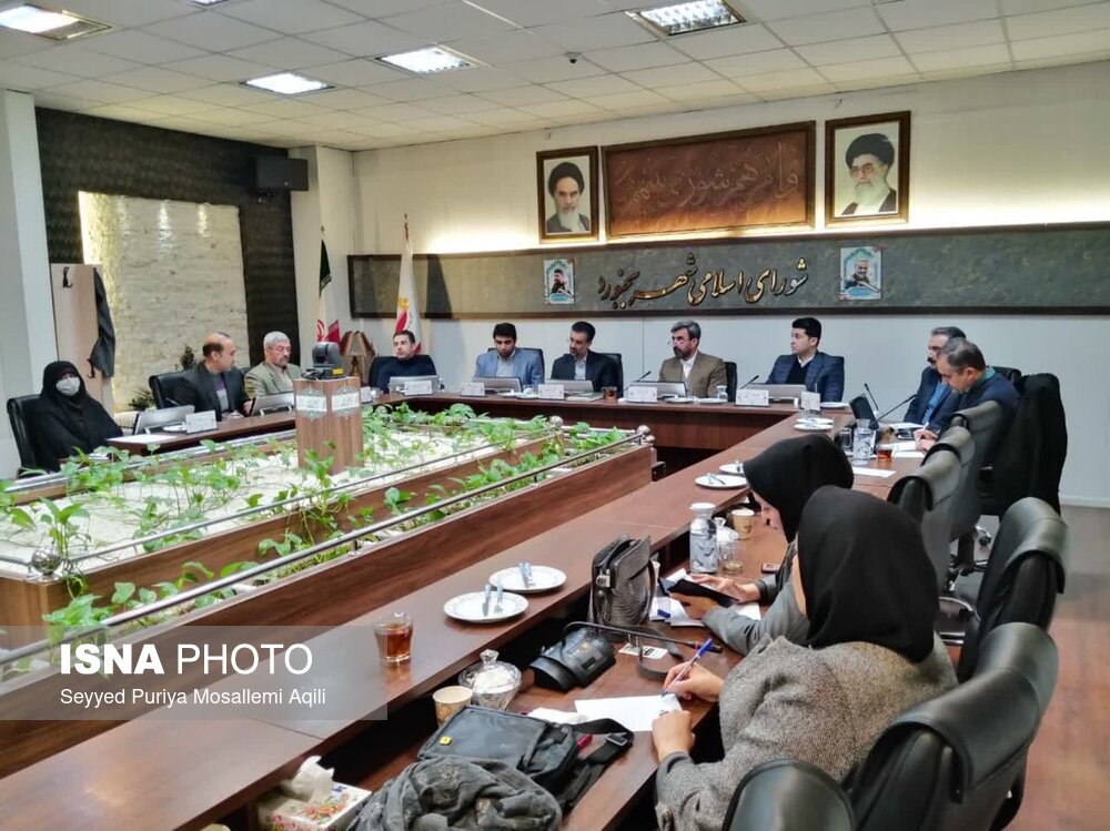بحث درباره تأخیر در ساخت یادمان شهدا در جلسه شورای شهر بجنورد
