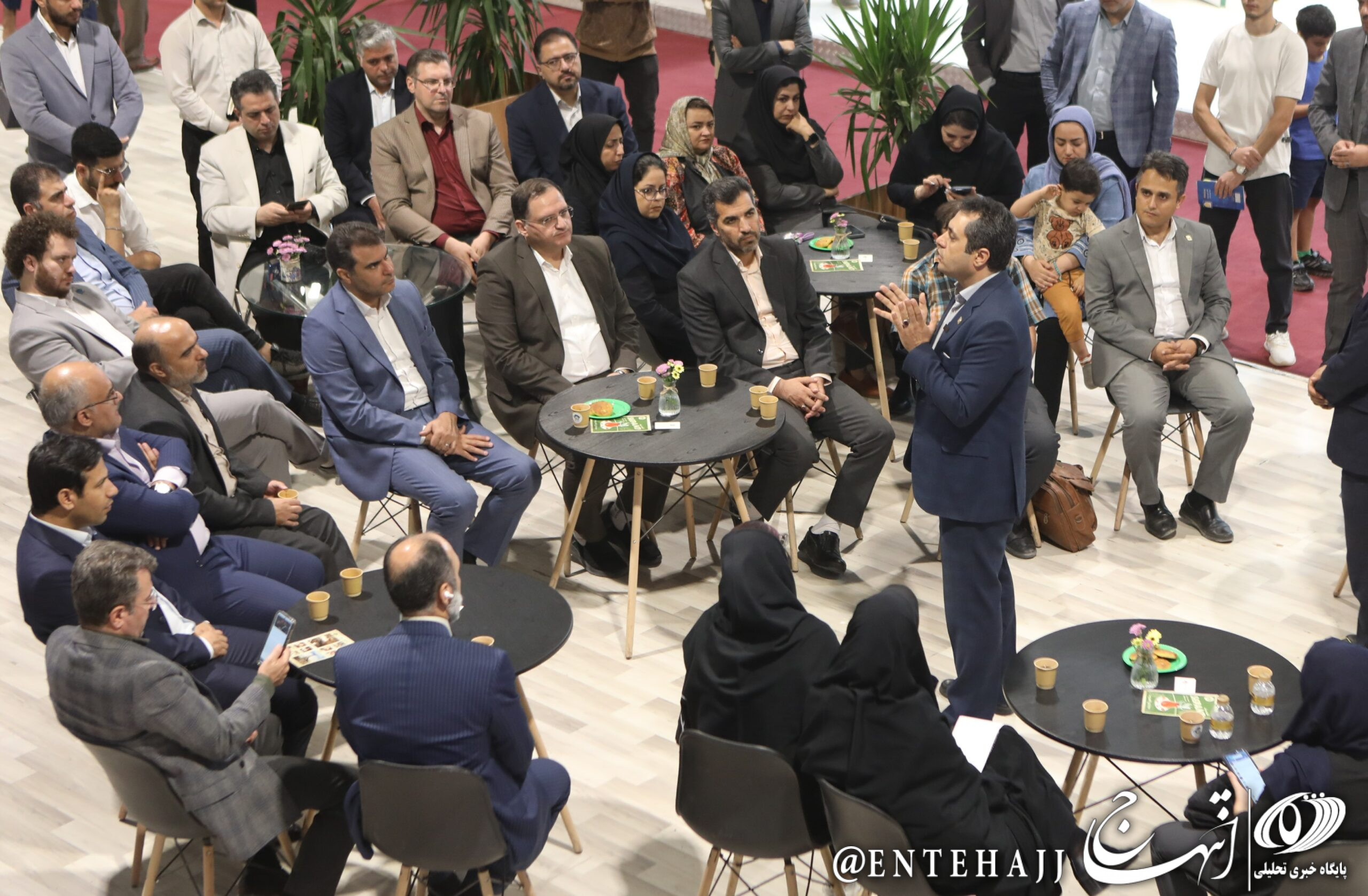 صندوق cvc سنگ آهن مرکزی پوستر رویداد جدید خود را رونمایی کرد صندوق cvc سنگ آهن مرکزی پوستر رویداد جدید خود را رونمایی کرد