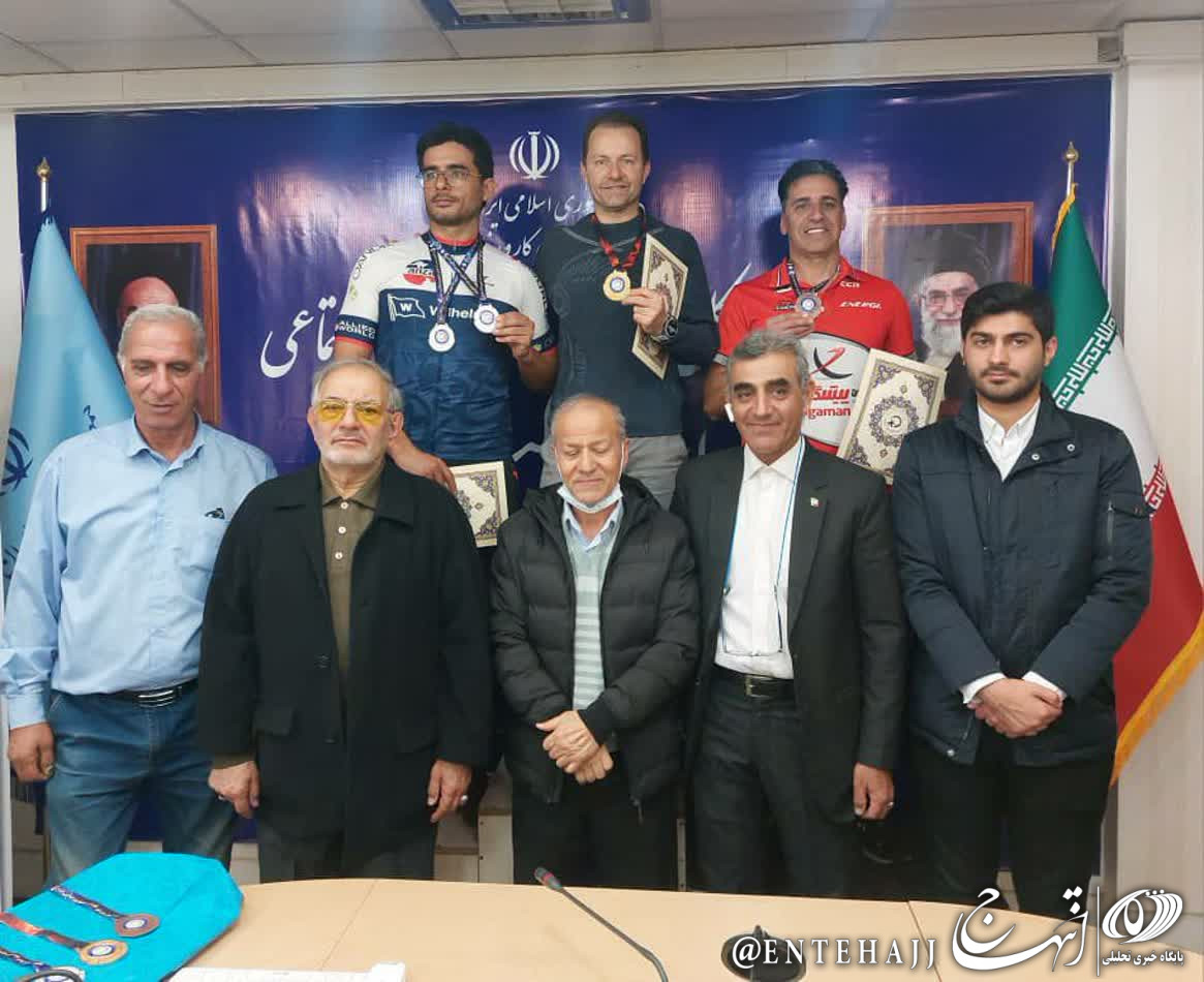 یک یزدی مدال برنز ماده استقامت دوچرخه سواری کارگران کشور را بر گردن آویخت یک یزدی مدال برنز ماده استقامت دوچرخه سواری کارگران کشور را بر گردن آویخت