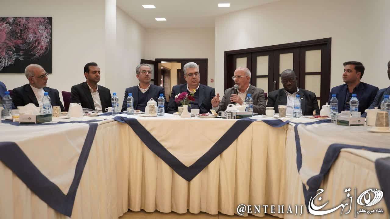 تفاهم نامه خانه صمت یزد با تجار آفریقایی/ افزایش صادرات، سرمایه‌گذاری مشترک و توسعه حمل و نقل تجاری موضوعات نشست هیئت تجاری آفریقا