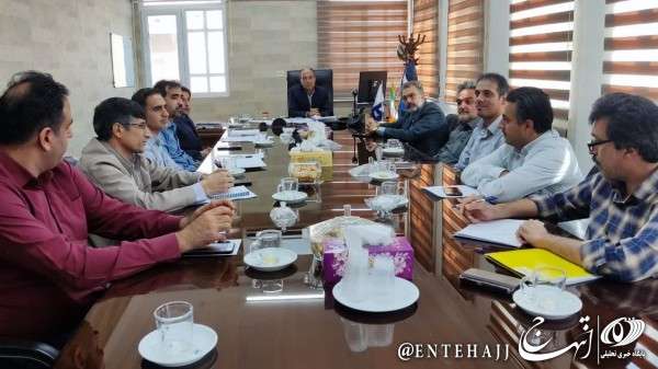 جلسه بررسی وضعیت تامین آب شهر مهریز در تابستان۱۴۰۴