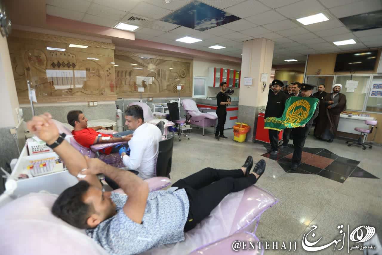 همدلی خادمان امام مهربانیها با مصدومین حادثه انفجار بندر شهید رجایی