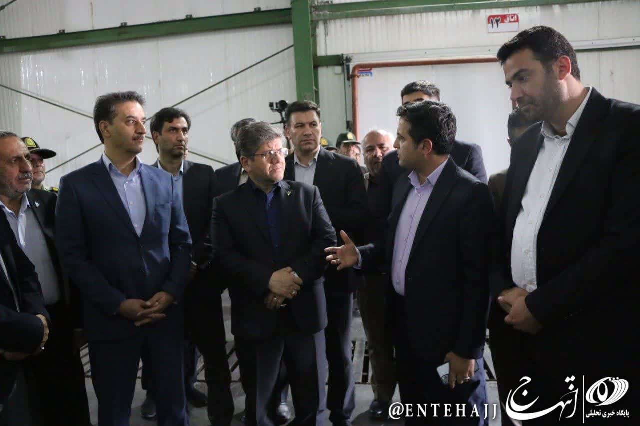 بازدید معاون وزیر راه و شهرسازی و مدیرعامل راهآهن ج. ا. ا از بندرخشک پیشگامان/ تسهیلات بندر خشک به تجار بازدید معاون وزیر راه و شهرسازی و مدیرعامل راهآهن ج. ا. ا از بندرخشک پیشگامان/ تسهیلات بندر خشک به تجار