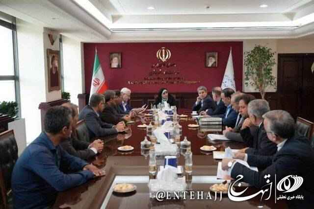استاندار خراسان شمالی با وزیر راه و شهرسازی دیدار کرد