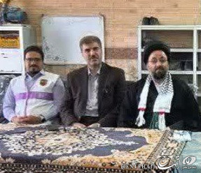 حضور فرماندار زارچ در میز خدمت اداره بهزیستی شهرستان زارچ در محل اقامه نماز جمعه