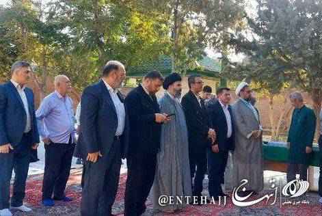 غبارروبی امامزاده مطهر(ع) بومهن در هفته وقف